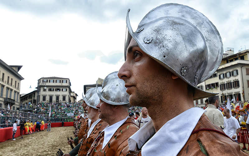 corteo piazza santa croce