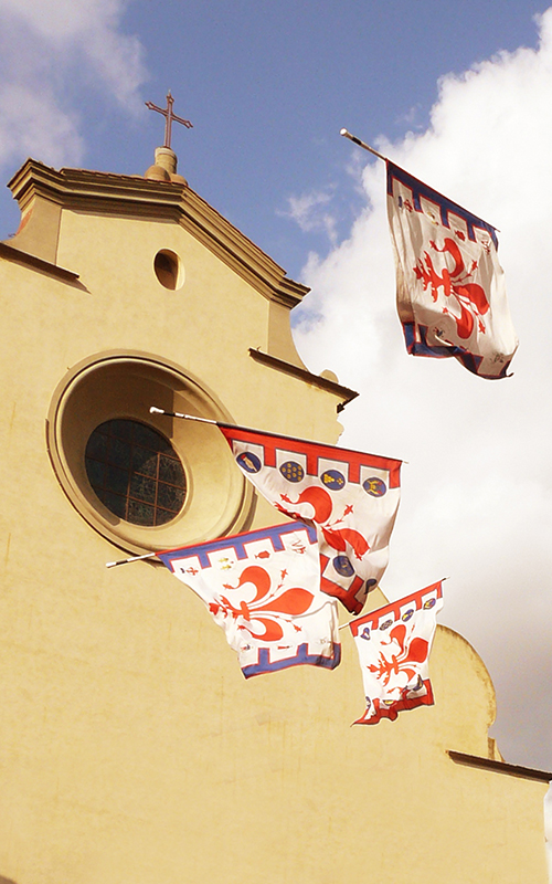 sbandieratori in piazza santo spirito