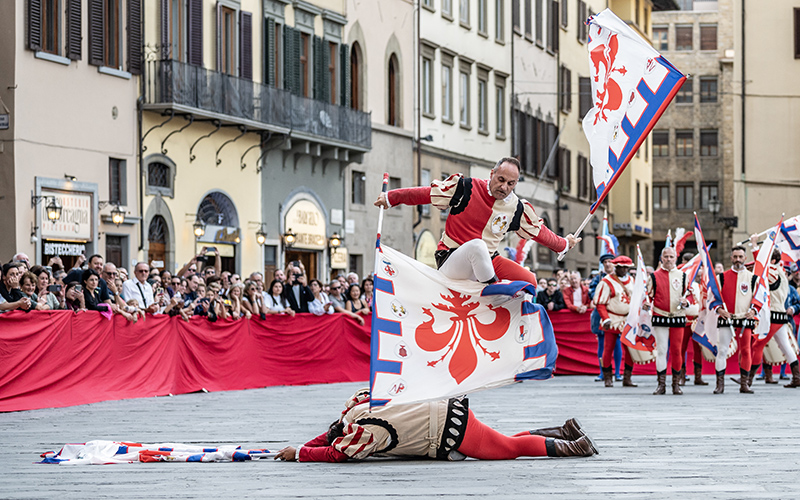 sbandieratori in piazza signoria 002