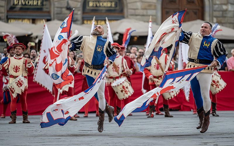 sbandieratori in piazza signoria 004