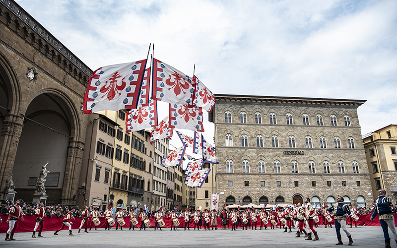 sbandieratori in piazza signoria 008