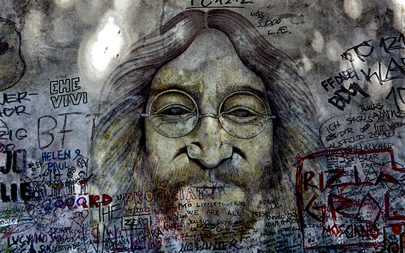 varie_005-LENNON-GRAFFITI-copia